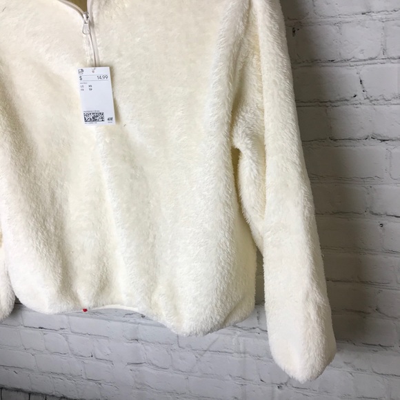 H&M Faux Shearling Sweater - Picture 4 of 11